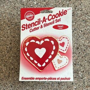 2003 Stencil•A•Cookie Cutter & Stencil Set Heart Shaped ❤️